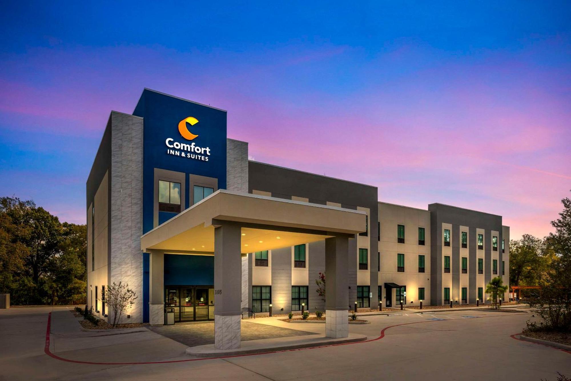 Comfort Inn & Suites Huntsville Near University Ngoại thất bức ảnh